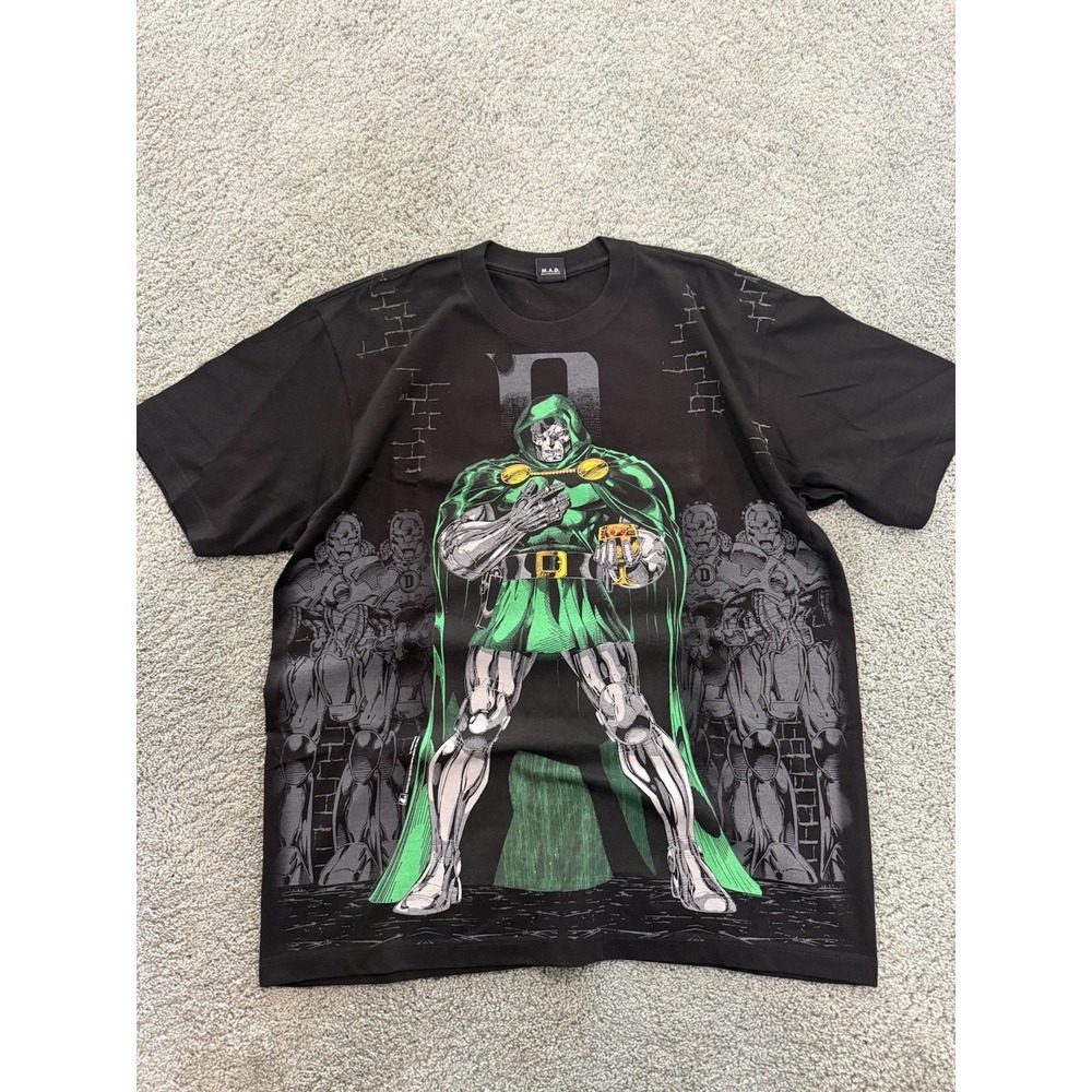 Mask and Disguise Dr Doom Mega Print T Shirt Size XL Fantastic Four Marvel RARE